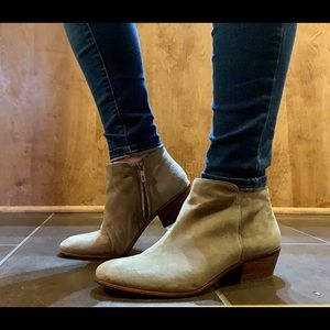 Sam Edelman Petty Chelsea Bootie